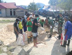 Kegiatan Pra TMMD, Babinsa dan Masyarakat Desa Kusubibi Lakukan Gotong Royong