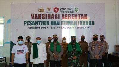 Kapolres Bintan Hadiri Vaksinasi Merdeka Serentak di Pesanteran Mamba’us Sholihin