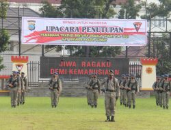 Dansat Brimob Sumut Pimpin Upacara Penutupan Tradisi Pembinaan Bintara Remaja T.A. 2021