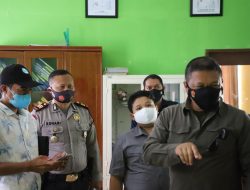 Kapolda Riau Drop Tenaga Vaksinator RS Bhayangkara Dan Bantu 500 Dosis Vaksin Di Bunut Pelalawan