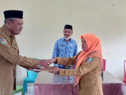 Serah Terima Kepala SMPN 6 Halsel