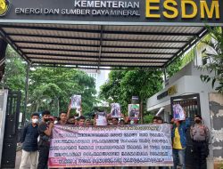 Desak Cabut IUP PT. Amazing Tabara, FMPT Malut Gelar Demo Kementrian ESDM