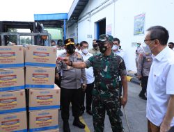 Pangdam I/BB dan Kapolda Sumut Peduli dan Respon Atas Kelangkaan Minyak Goreng di Pasaran