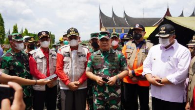 Jenderal TNI Dudung Abdurachman Pastikan TNI-AD Bantu Korban Gempa Pasaman