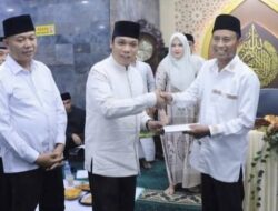 Pj Walikota Safari Ramadhan Di Mesjid Baitul Hikmah Kel. Tanah Datar, Jamaah Minta Program Prioritas Pemko Pekanbaru Terus Berlanjut