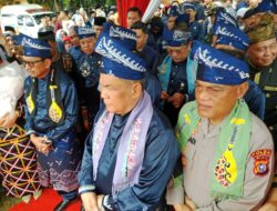 Wakapolda Riau Didampingi Kapolres Kuansing Hadiri Pembukaan Event Nasional Pacu Jalur Tradisional Kabupaten Kuansing Tahun 2024