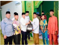 Safari Ramadhan di Sei Tarap Kampa, Wakili Bupati Kampar, Pj Sekda Kampar Ajak Masyarakat Perkuat Kepedulian Sosial dan Semangat Berbagi