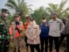 Bupati Bengkalis Kasmarni Turun langsung Ke Sungai Meranti Tinjau Karhutla Padamkan Api